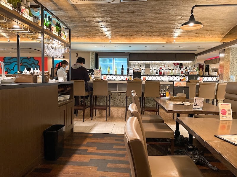 Shrimp & Oyster Bar MORE’S Yokohama