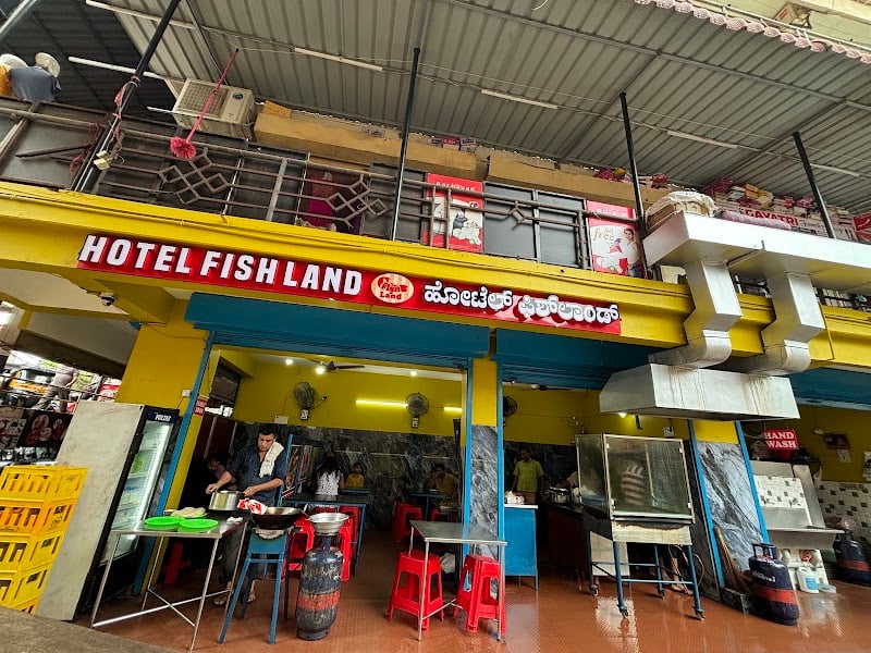 Fish Land Hotel