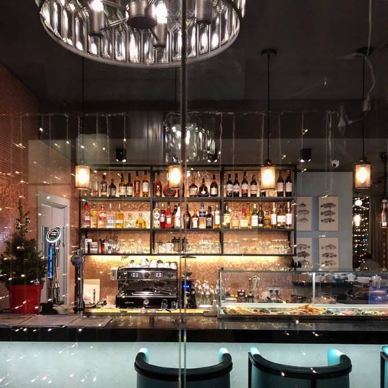 The МОРЕ Fish&Wine Bar