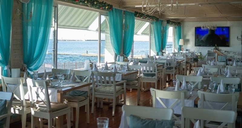 Grand Fish Veranda