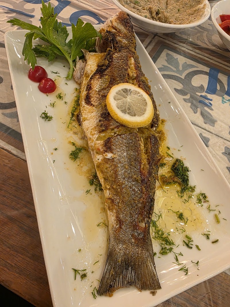 Asmakna Restaurant مطعم أسماكنا