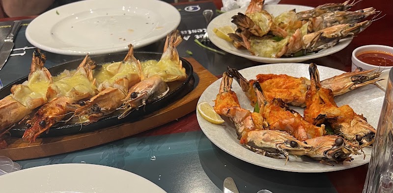 Sallet al Sayad seafood restaurant مطعم سلة الصياد للمأكولات البحرية