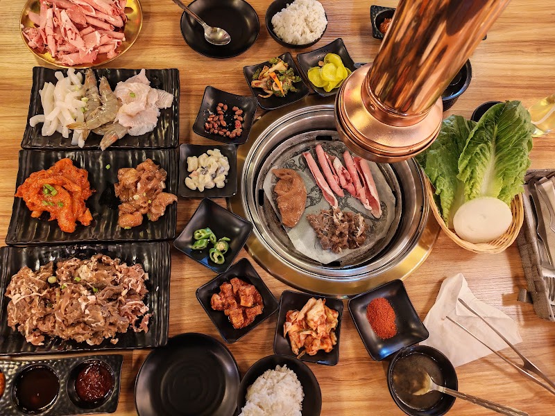 Mukbang Shows Restaurant Korean BBQ And Seafood - Muroor Branch