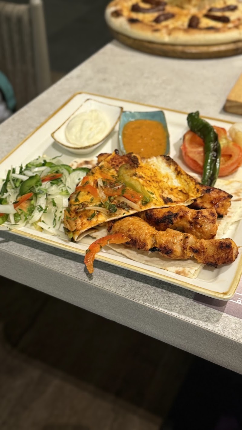 Barah Restaurant & Cafe