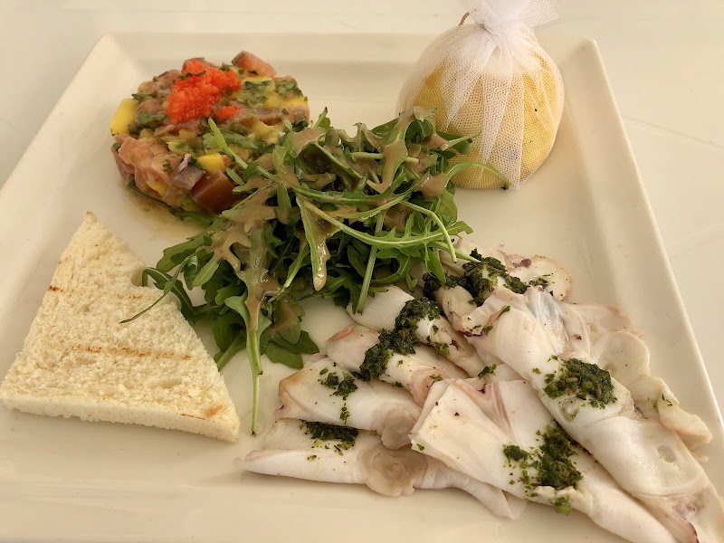 Feluka, seafood restaurant & wine bar 'فلوكة'