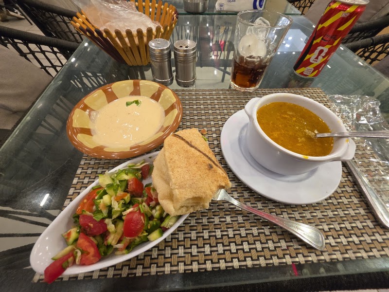 Grill House Restaurant & Cafe