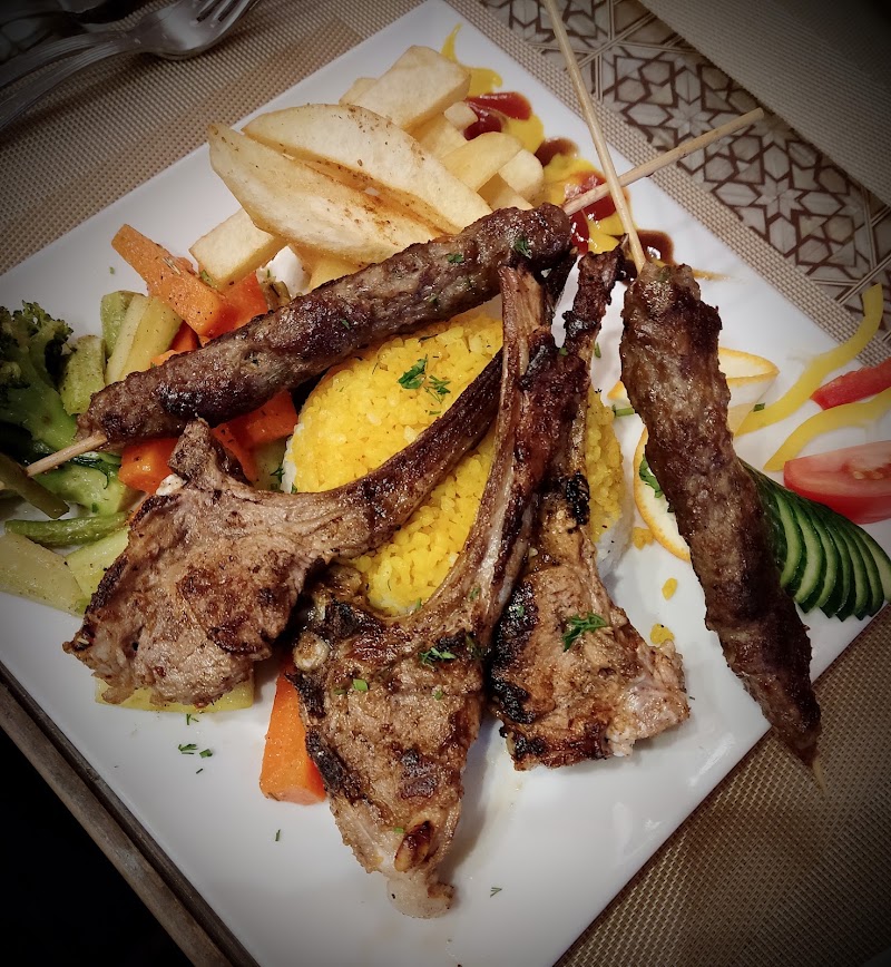Dananeer Restaurant Sea Food & Steak House