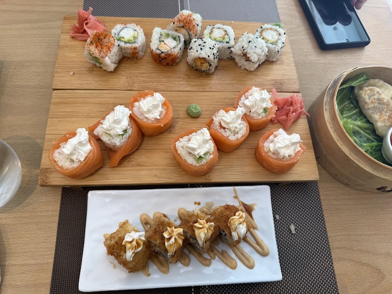 Tsunami Sushi Menzah5