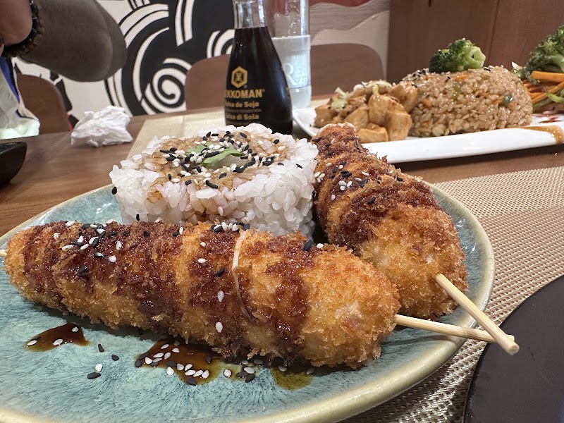 Tsunami Sushi Menzah5