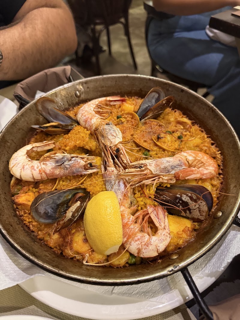 Colom Restaurant