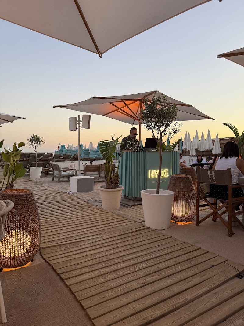 Hyde Beach Cannes