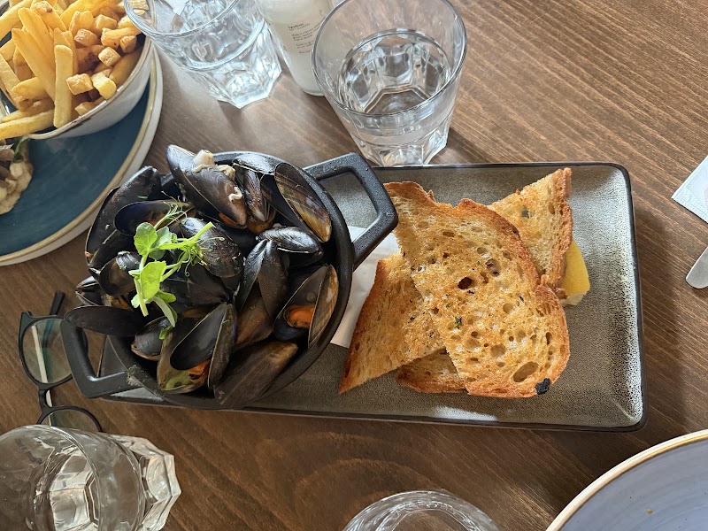Guys Seafood Bar Clifden