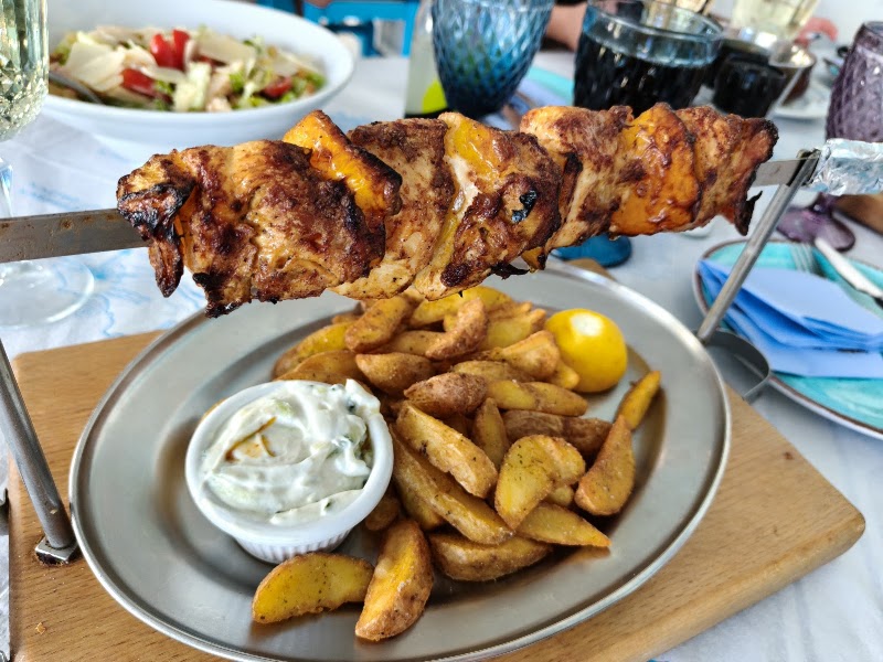 Captain's Corner Taverna