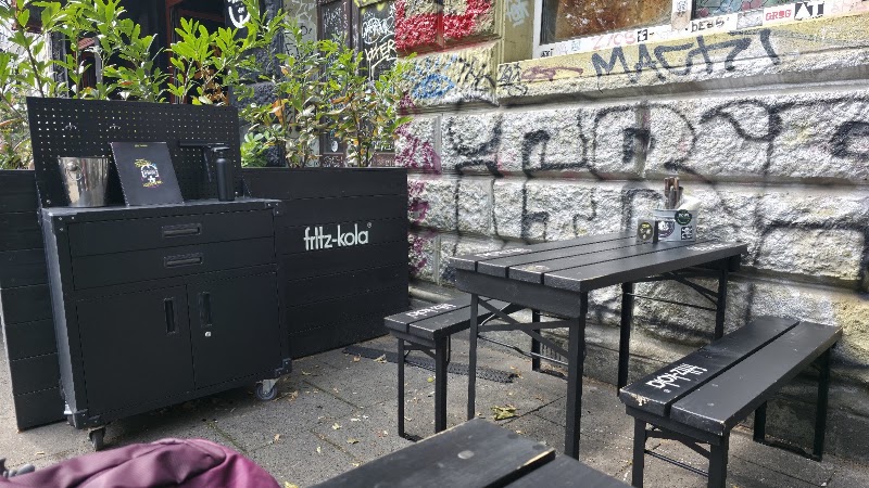 UNDERDOCKS