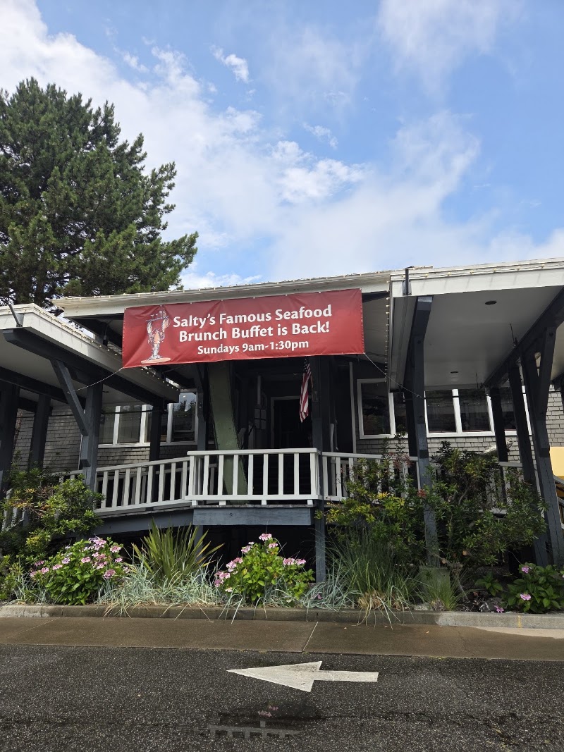 Salty's on Alki Beach