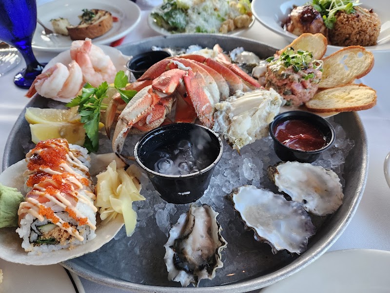 Salty's on Alki Beach