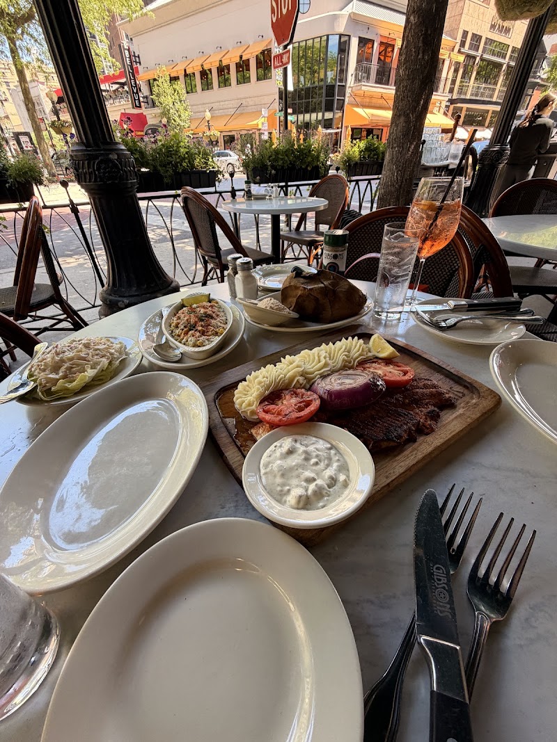 Gibsons Bar & Steakhouse