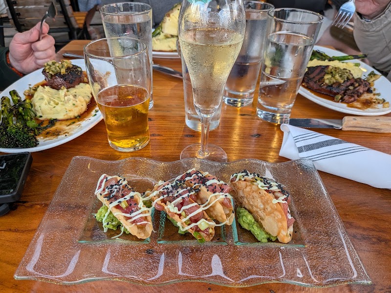 Duke's La Jolla