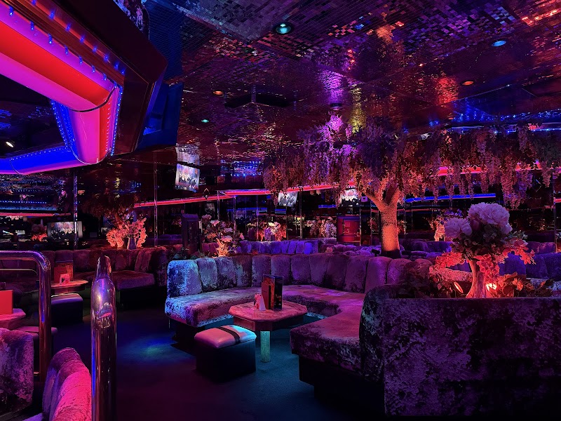 Peppermill Restaurant and Fireside Lounge