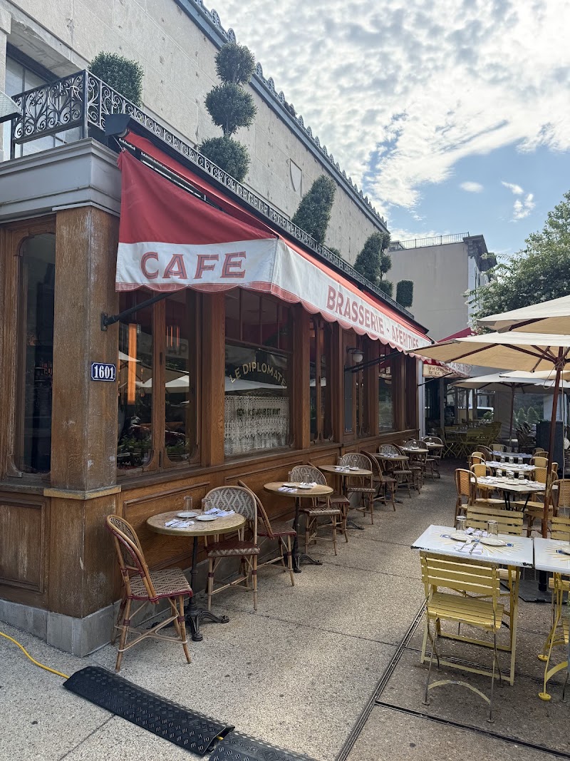 Le Diplomate