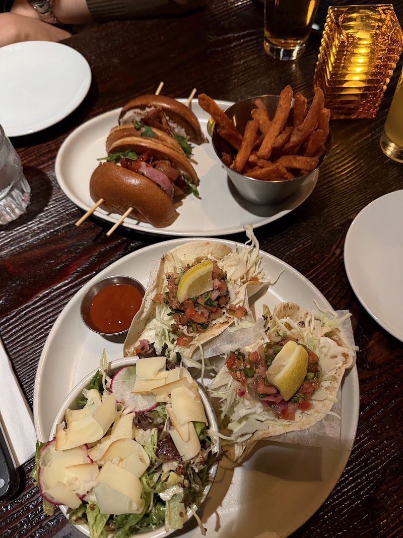 LOCAL Public Eatery 8th Avenue