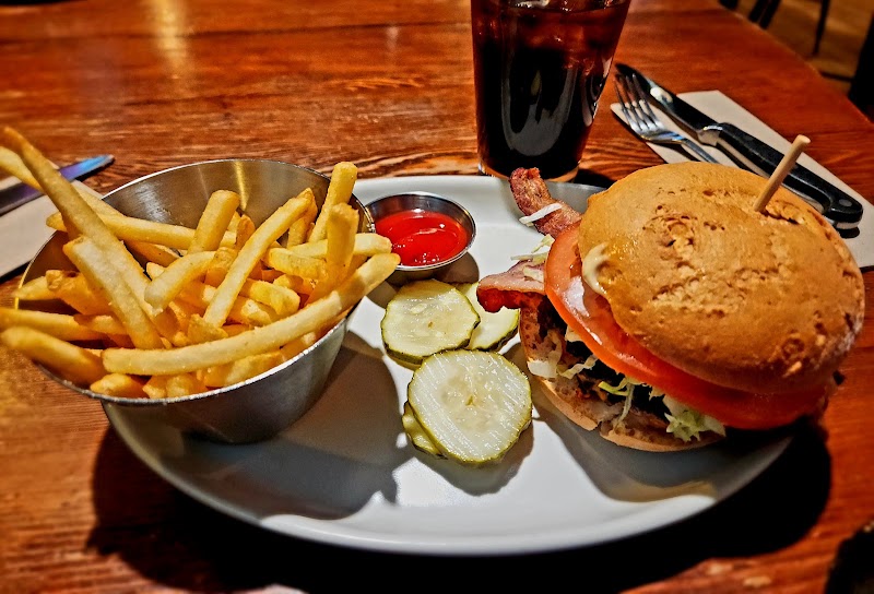 LOCAL Public Eatery 8th Avenue