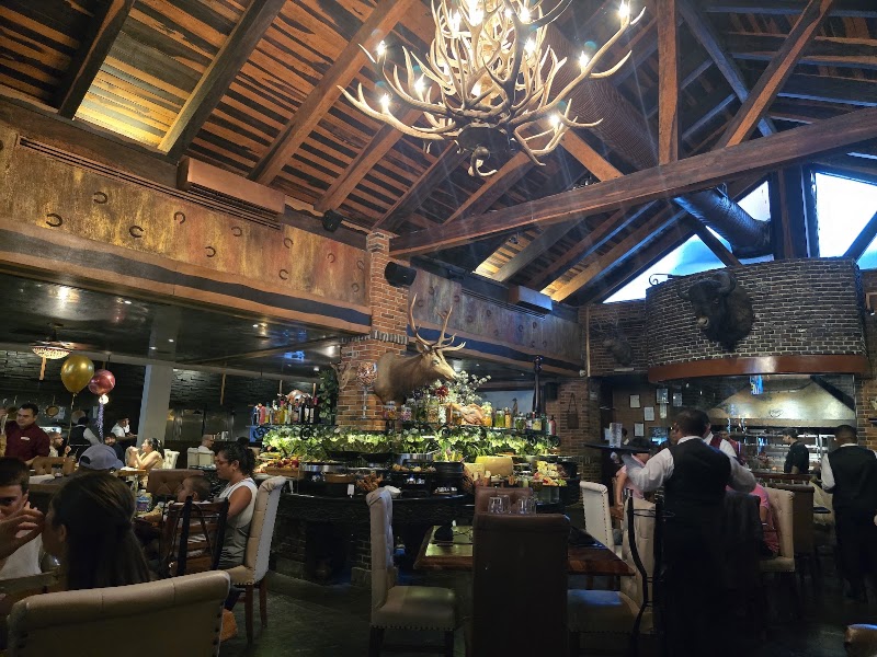 Bovinos Steakhouse & Seafood | Cancún