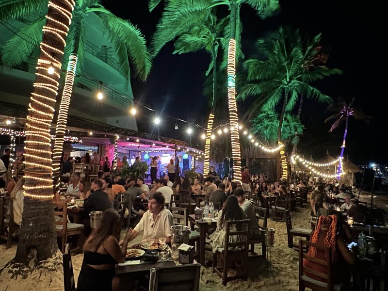 Zenzi Beach