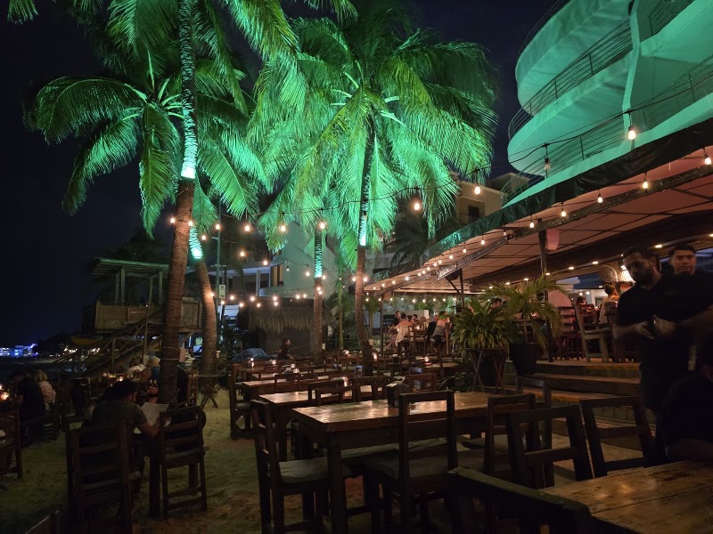 Zenzi Beach