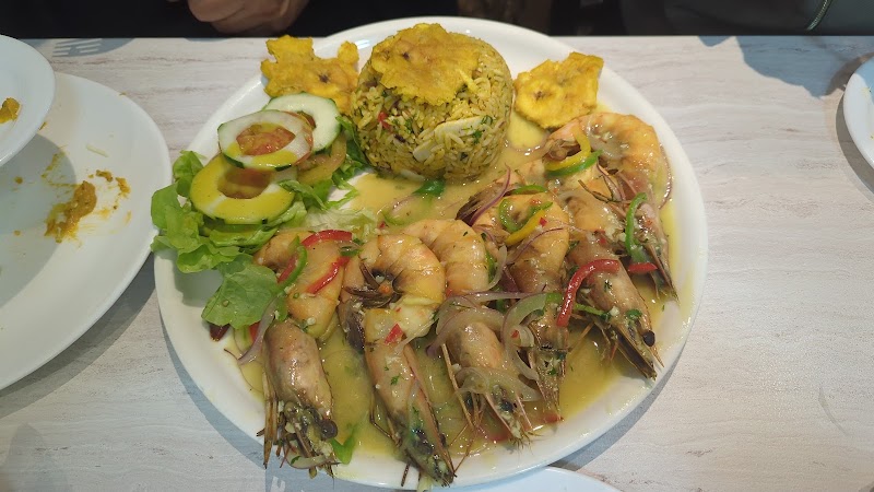 El Manglar de las Conchas - Mar & Tierra