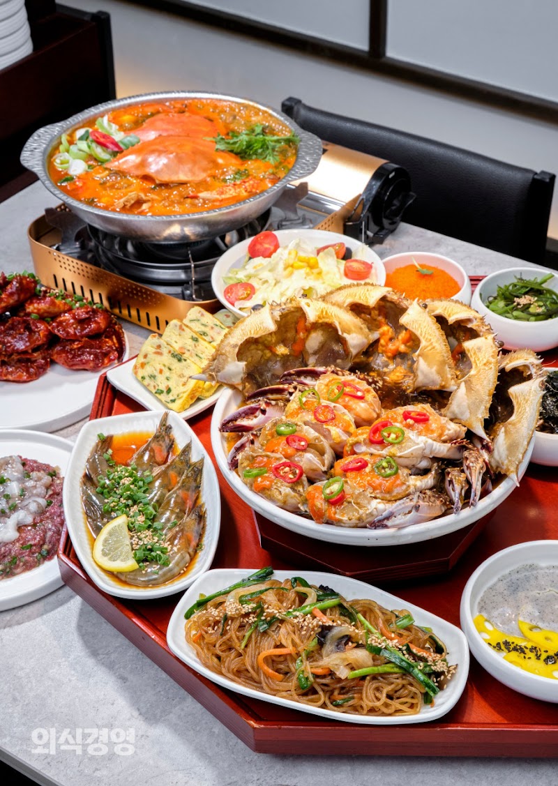 Korean restaurant Suragejang Soy marinated Crab