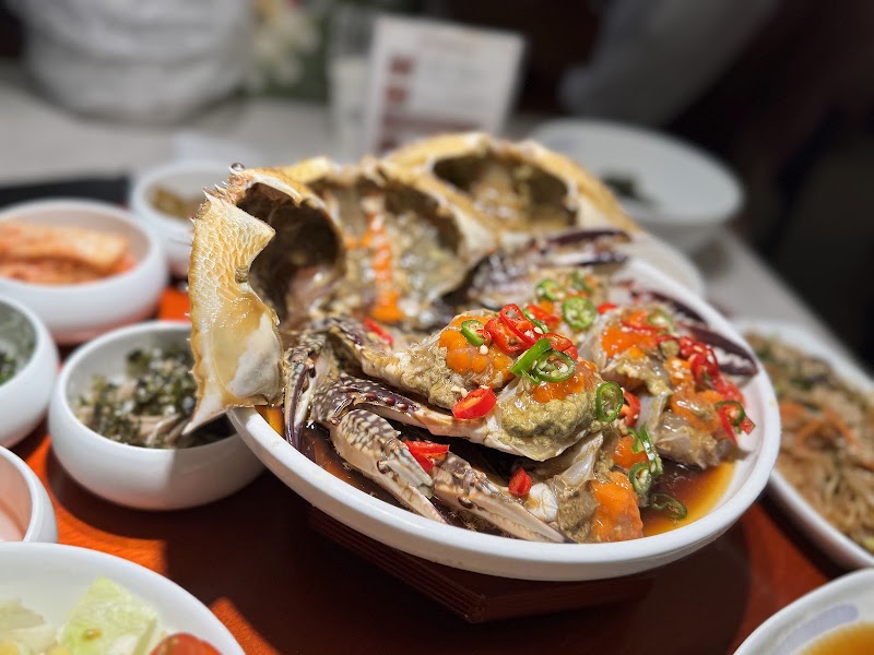 Korean restaurant Suragejang Soy marinated Crab