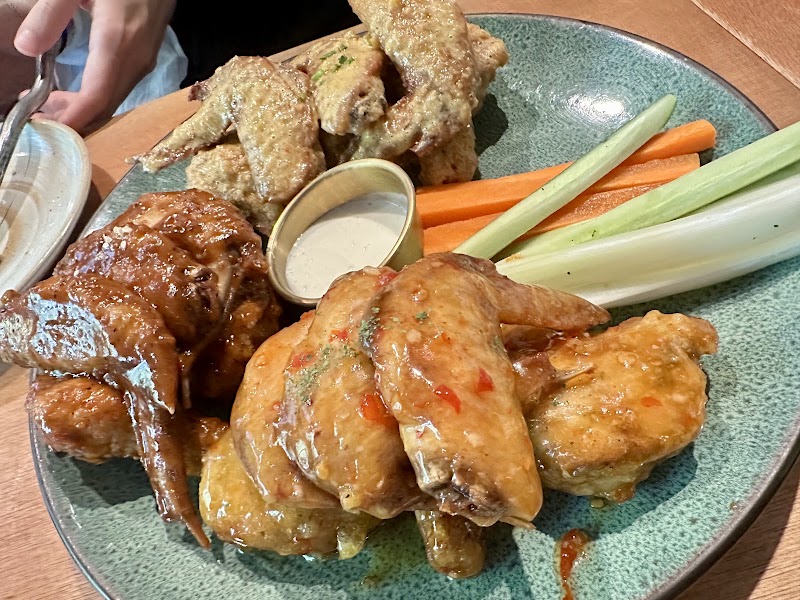 GumGum Beer & Wings