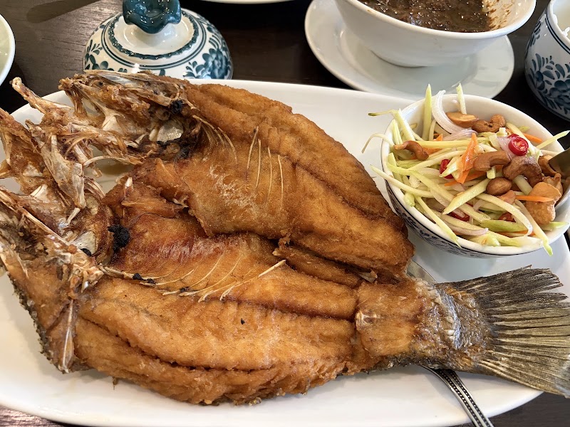 One Chun Cafe & Restaurant