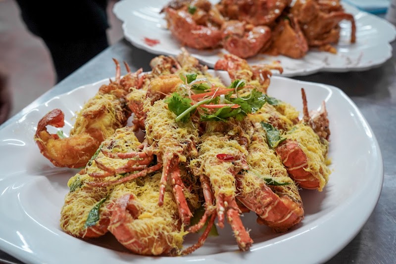 Super Lobster Village