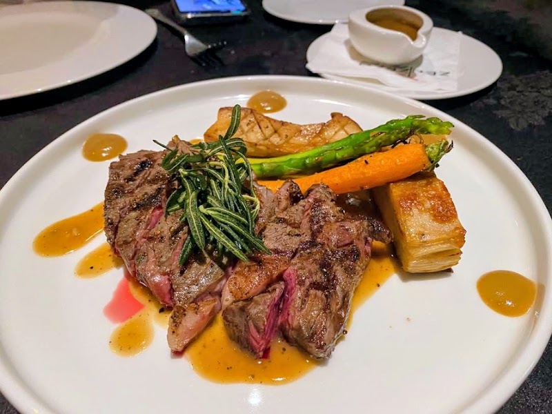 ZENZERO Restaurant & Wine Bar
