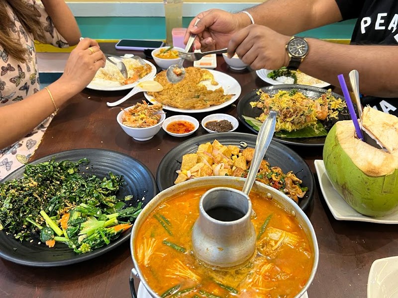 Kin Thai Restaurant • OUG