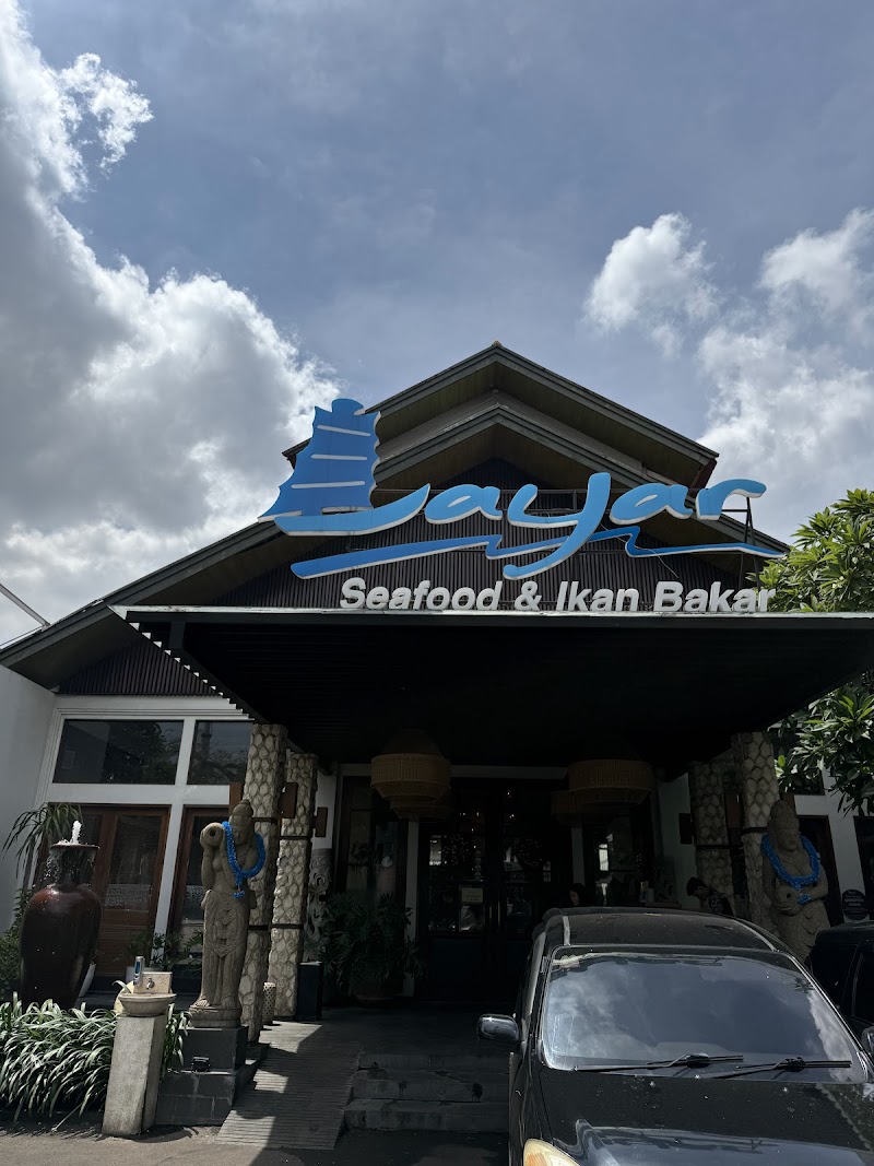 Layar Seafood & Ikan Bakar Pesanggrahan