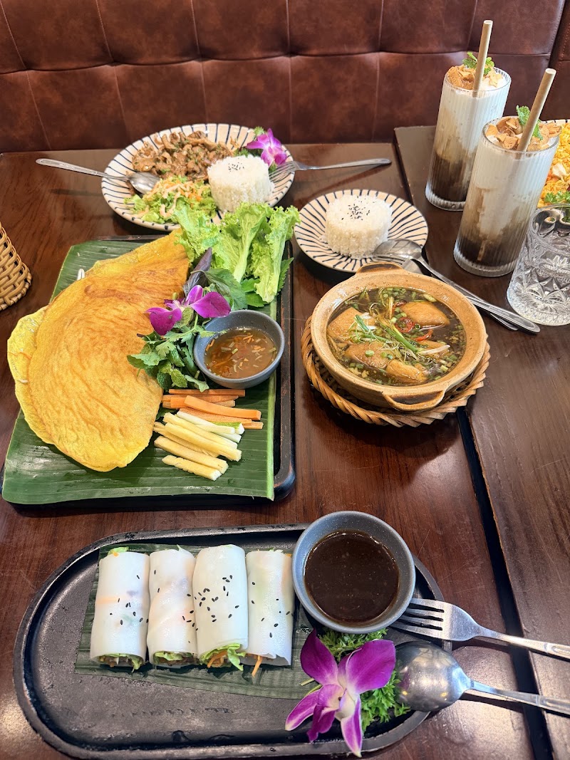 Hoang’s Kitchen -Vietnamese cuisine & Vegan food
