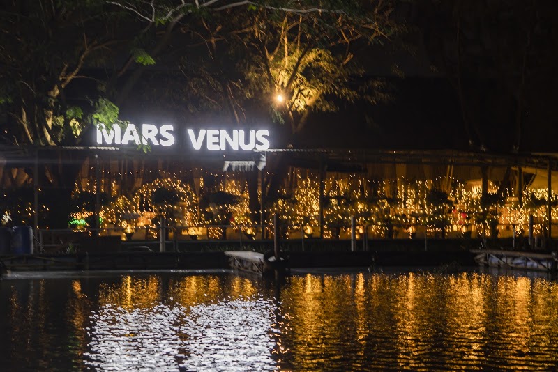 Garden in Island by Mars Venus