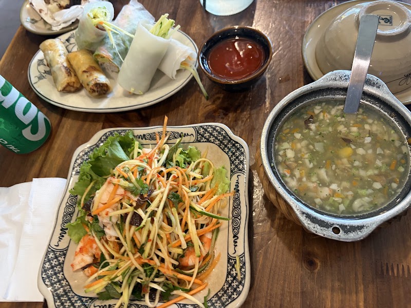 MẸT Vietnamese Restaurant & Vegetarian Met 2