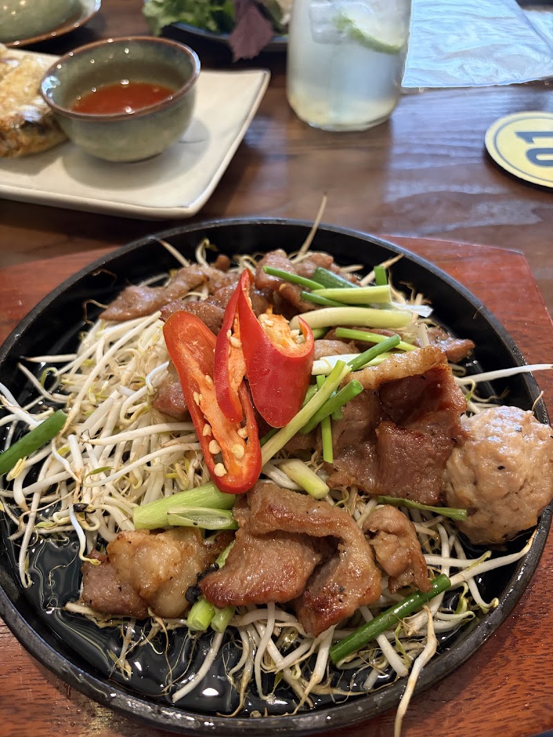 MẸT Vietnamese restaurant & Vegetarian Met 4