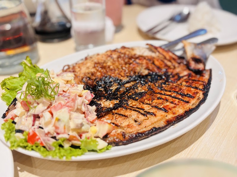 Gerry's Lucky Chinatown Mall (Gerry's Grill)