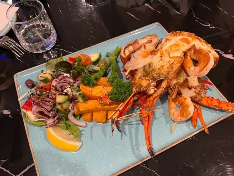 TheCray Seafood & Grill Restaurant, Belmont