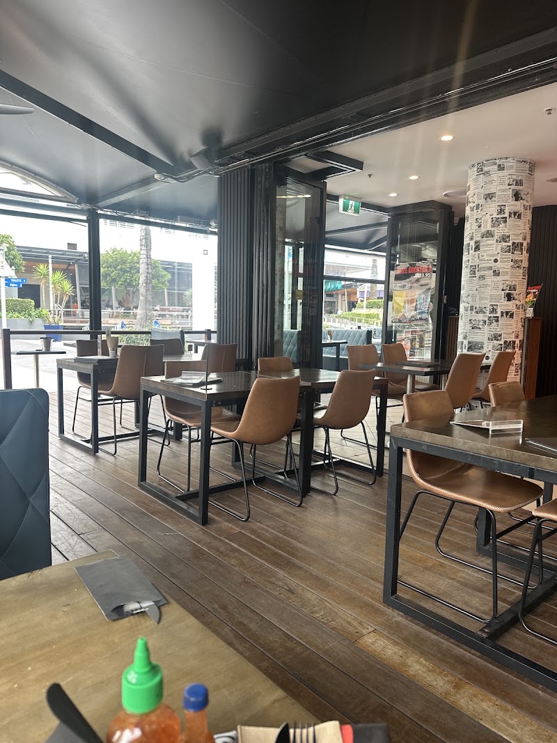 Kickin'Inn Broadbeach