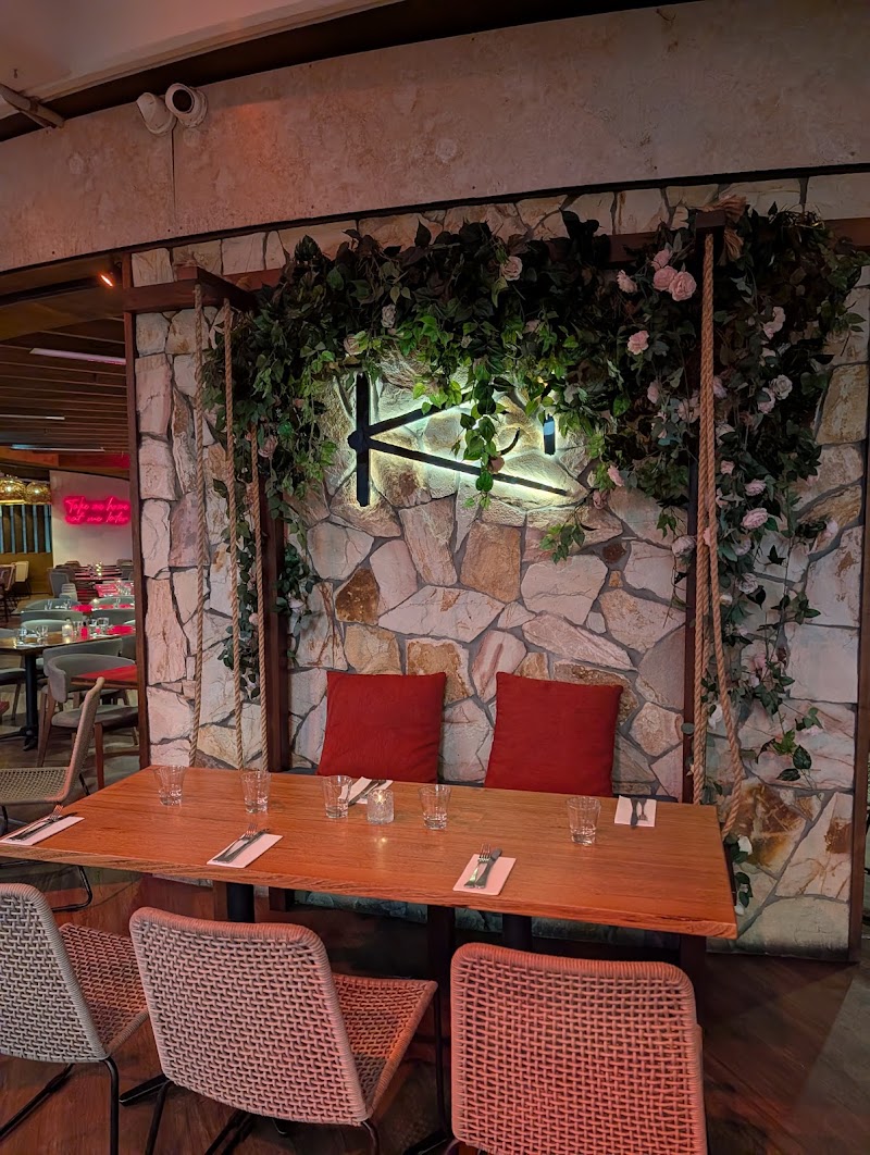 Koi Broadbeach