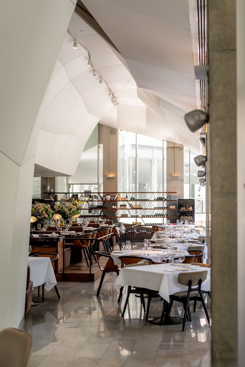 Pastel restaurant