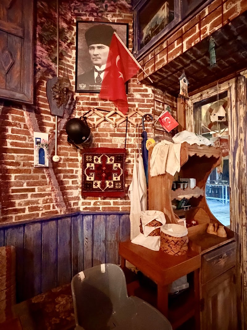 Zakka Cafe & Restaurant