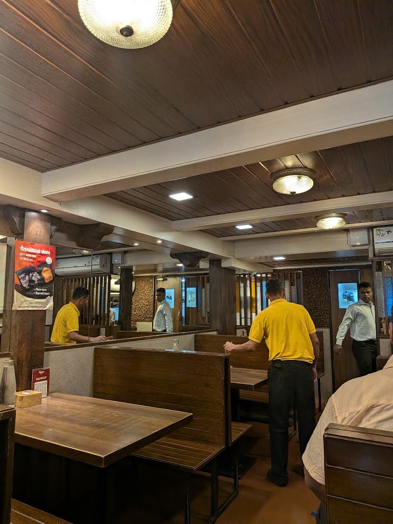 Chaitanya Assal Malvani - Dadar
