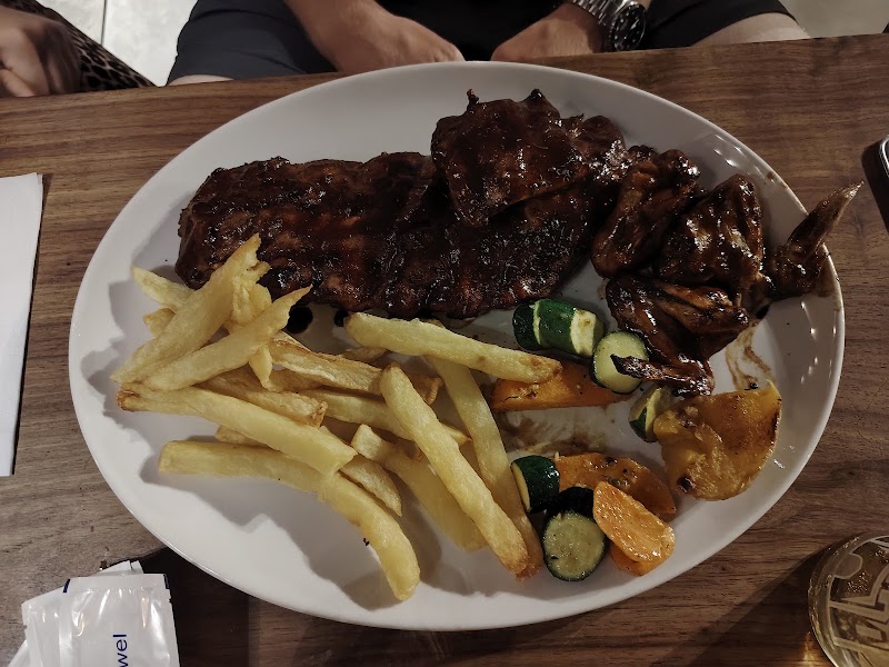 Fahrenheit Seafood & Grill